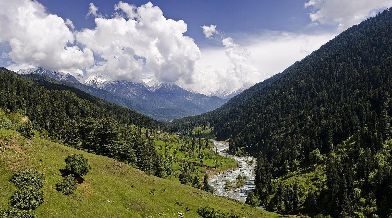 Kashmir – Pahalgam Valley