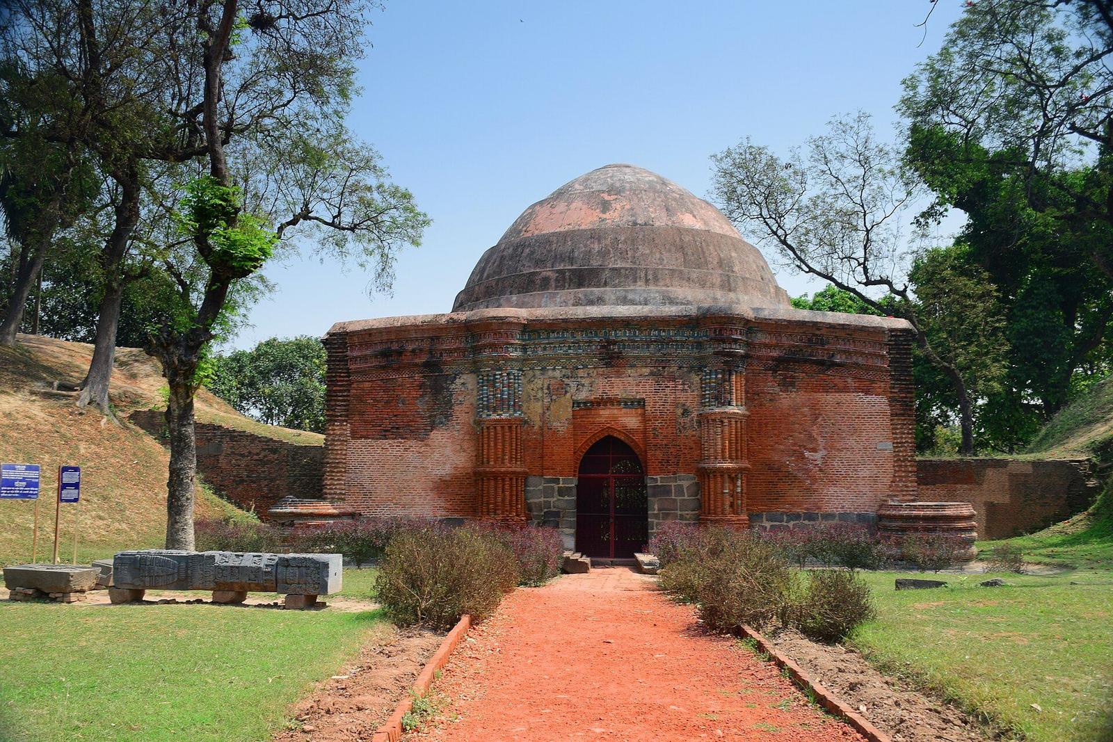 Maldah heritage – Gumti Gate at Gaur in Malda District 02
