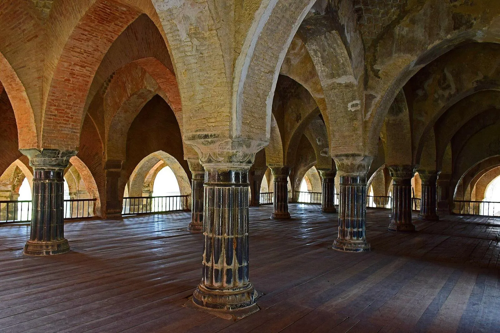 Maldah heritage – Adina Masjid Badshah Ki Takht 2
